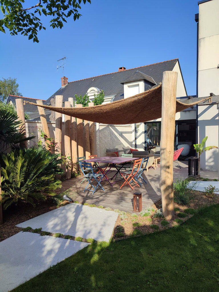 Terrasse bois ambiance balinaise