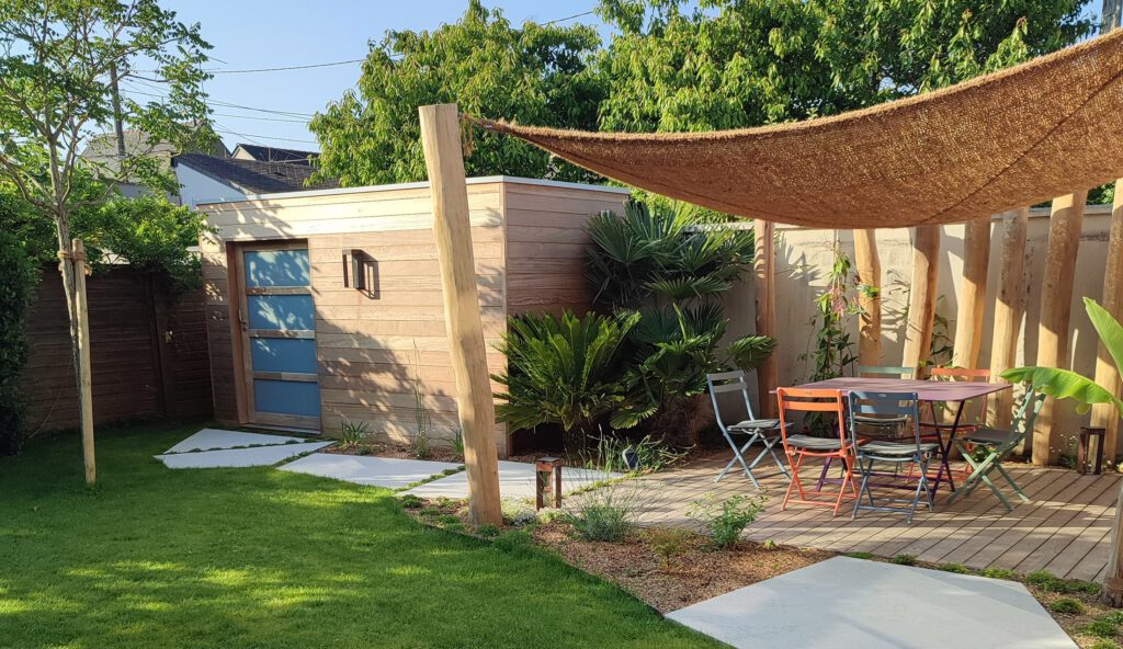 Terrasse en bois de Thermopin, ambiance balinaise à Angers